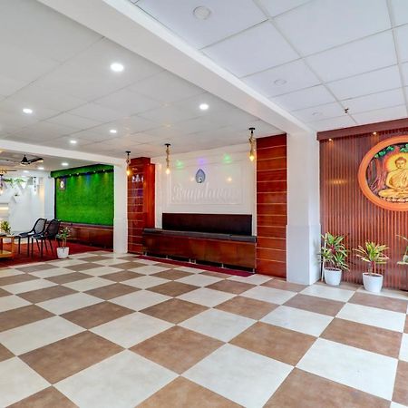 Hotel Brundavan International Guntur Ngoại thất bức ảnh