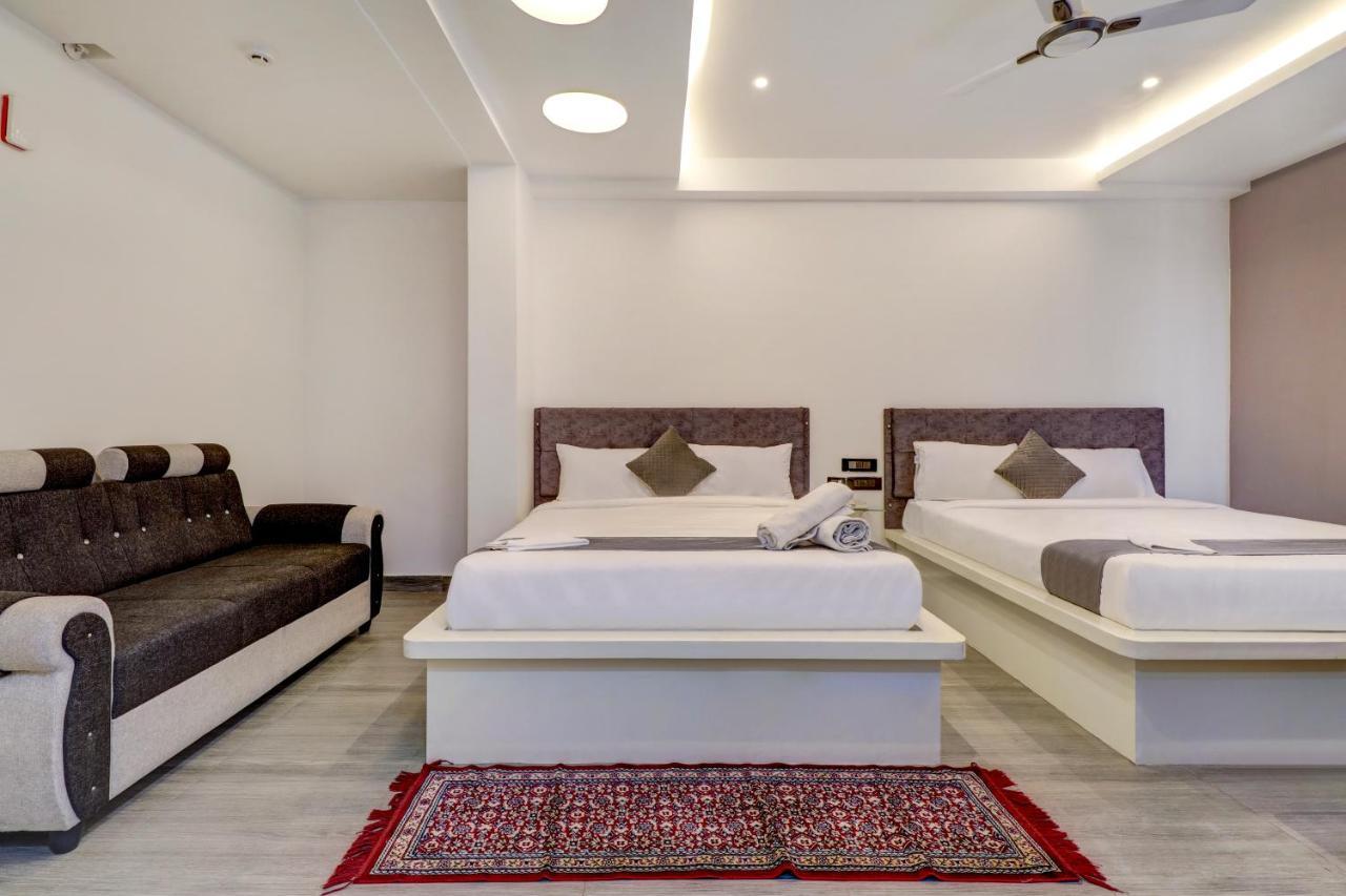 Hotel Brundavan International Guntur Ngoại thất bức ảnh