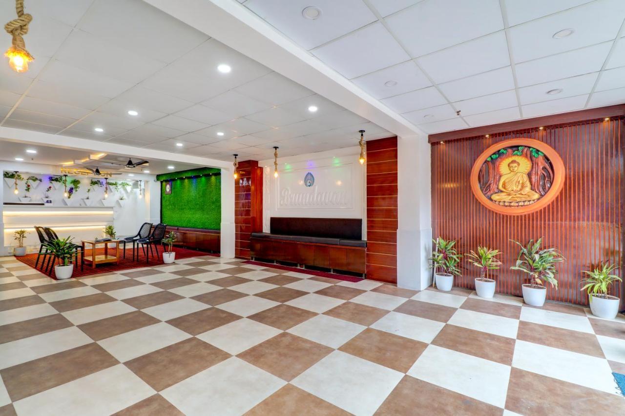 Hotel Brundavan International Guntur Ngoại thất bức ảnh